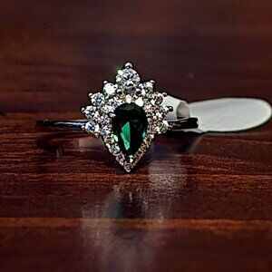 Fragrant Jewels Emerald v2 Ring